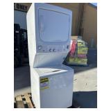 (1) GE 3.8 cu. ft. Washer 5.9 cu. ft. Electric