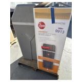 2 pcs (one is in the box and one out )