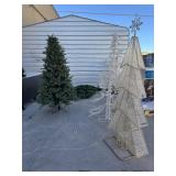 3 pcs Christmas decorations ( no boxes )