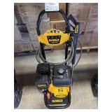 (1) DEWALT 3400 PSI 2.5 GPM Cold Water Gas