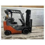 Toyota forklift 8fgcu25  - 5000lbs -year 2016-