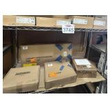 8 pcs Assorted Bathroom Items