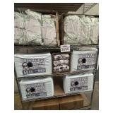 Assorted Items : Microfiber Mops, Training Pads