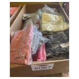 100 pcs Assorted Clothing