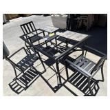 5 pc patio set (4 chairs ) 1 table ( missing