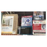 5 pcs Assorted Items: Lighting, Microwave, Step