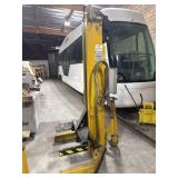 (1)  Lift 7.5 tons Sefac 1200M65 is a heavy-duty,