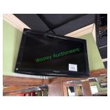 32" Panasonic Flatscreen T.V. with Wall Mount