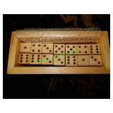 Walnut w/ mapl inlay domino set