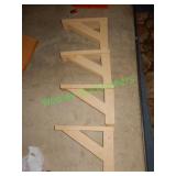 Plaster shelf supports