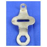 Vtg Roller Skate Key