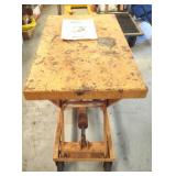 Roughneck Hydraulic Table Cart