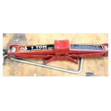 Big Red 1 Ton Scissor Jack