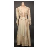 Late Victorian Ladies Traveling Suit 1895-1900