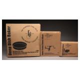 Pampered Chef Set with Peeler and Baker