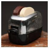 Vintage Toaster Salt & Pepper Shaker