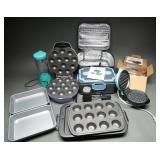 Small Kitchen Appliance & Bakeware Collection