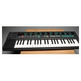 Yamaha PortaSound PSS-170 Keyboard Synthesizer