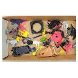 TheBigToyAuction Vintage Kenner Batman Action Figure Weapon Accessory Groupin 2