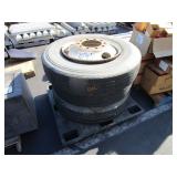 PALLET OF 3 TIRES SIZE 11R24.5