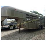 W-W Gooseneck Livestock Trailer (130U)