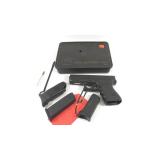 Glock 19 Pistol cal. 9mm SN: CRC736 in Black