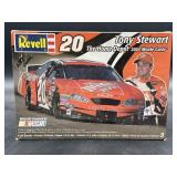 Nascar 1:24 Revell #20 Tony Stewart Home Depot