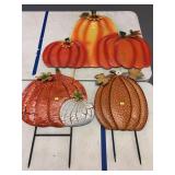 3 Halloween yard decorations