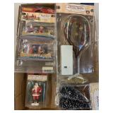 3 flats Lemax Christmas Village Accessories