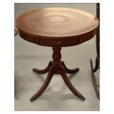 Round Clawfoot vintage table w/drawer