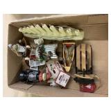 4 lots of various Christmas items