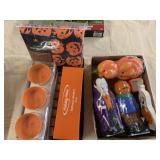 2 lots assorted Halloween items