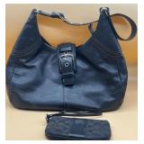 Coach Hamptons Hobo Black Leather and wristlet