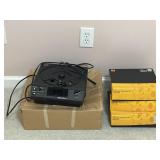 Kodak 4200 Slide Projector w/screen Very Clean