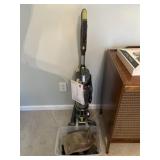 Hoover vacuum w accessories