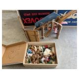 Nativity scene with figures