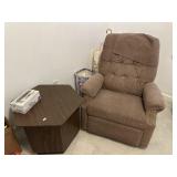 Recliner & Sidetable