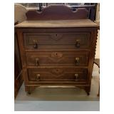 Vintage Childï¿½s Chest of Drawers