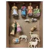 Nativity figurines, bubble light set, assorted