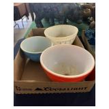 3 Pyrex Bowls