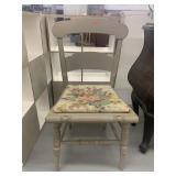 Farmhouse style sitting chair