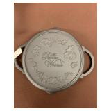 The pioneer woman cast iron pan