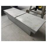 Aluminum diamond plate truck bed toolbox