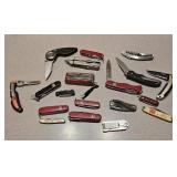 19 assorted pocket knives