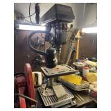 Black & decker drill press (NEEDS DETACHED)