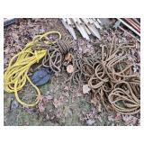 Antique Wilton 2-ton  pully & rope