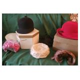 7 vintage ladies hats & 2 hat boxes
