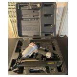 Senco air finish nailer w case