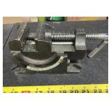 Cast iron drill press vise