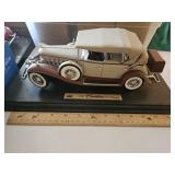 Die cast 1932 Cadillac Sports Phaeton